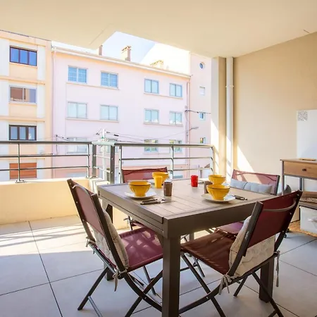 Appartement Seduisant 68m² Proche De La Fréjus